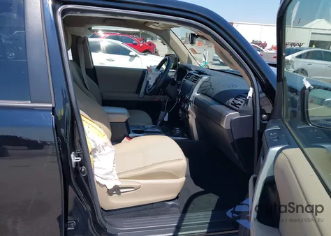 2021 Toyota 4Runner Sr5 from USA, damaged, VIN JTEMU5JR6M5961660